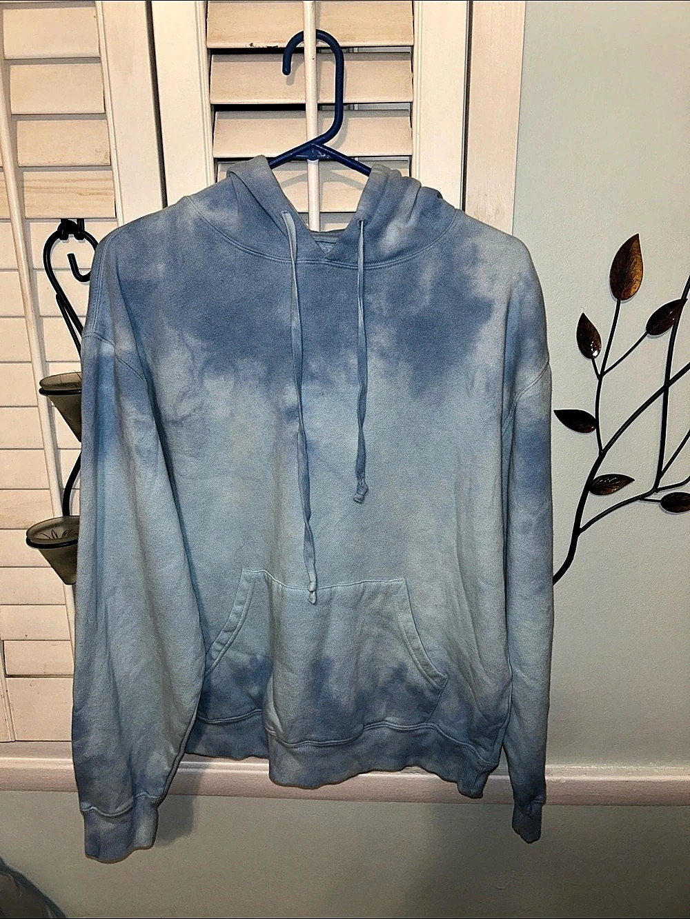 Obey Tie-Dye Pullover Hoodie in Blue Size Medium